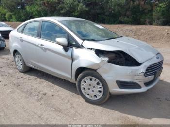  Salvage Ford Fiesta