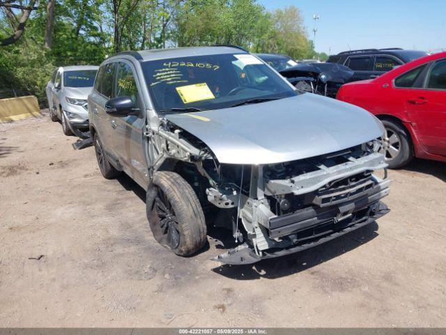  Salvage Mitsubishi Outlander