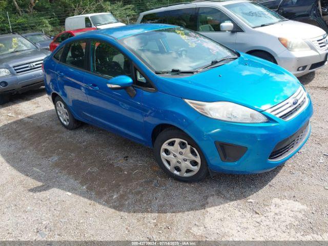  Salvage Ford Fiesta