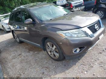  Salvage Nissan Pathfinder