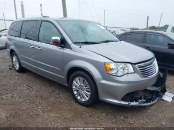  Salvage Chrysler Town & Country