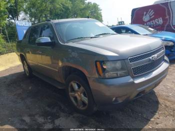  Salvage Chevrolet Avalanche 1500