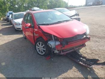  Salvage Toyota Prius c