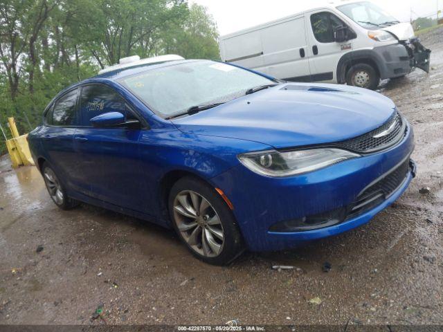  Salvage Chrysler 200