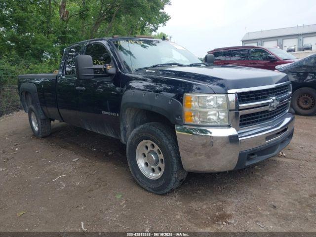  Salvage Chevrolet Silverado 2500