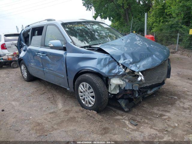  Salvage Kia Sedona