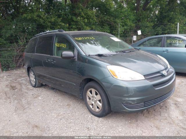  Salvage Toyota Sienna