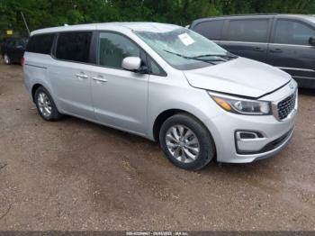  Salvage Kia Sedona