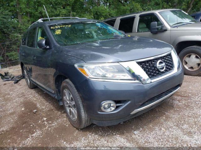  Salvage Nissan Pathfinder