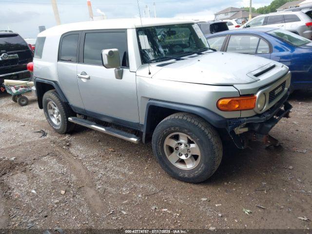  Salvage Toyota FJ Cruiser