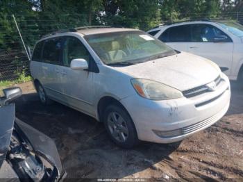  Salvage Toyota Sienna