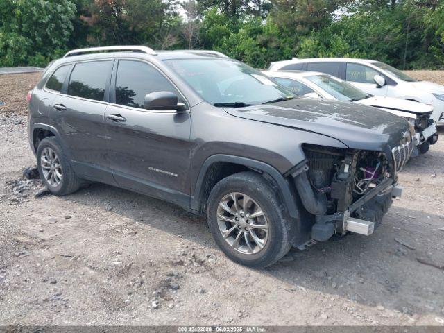  Salvage Jeep Cherokee