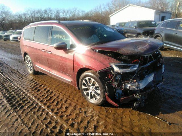  Salvage Chrysler Pacifica