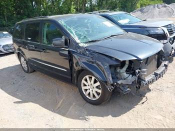  Salvage Chrysler Town & Country