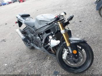  Salvage Suzuki Gsx-r750