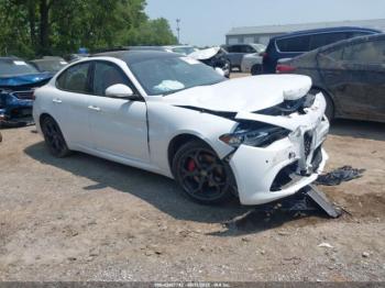  Salvage Alfa Romeo Giulia