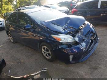  Salvage Toyota Prius
