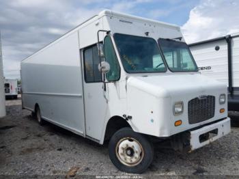  Salvage Freightliner Chassis
