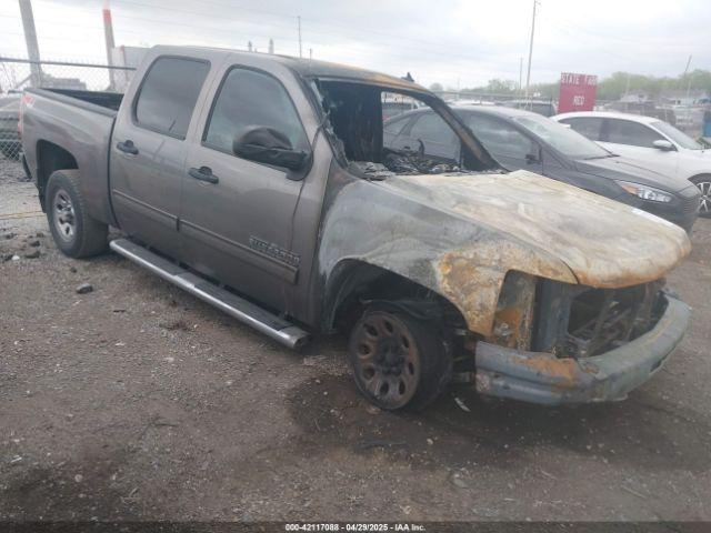  Salvage Chevrolet Silverado 1500