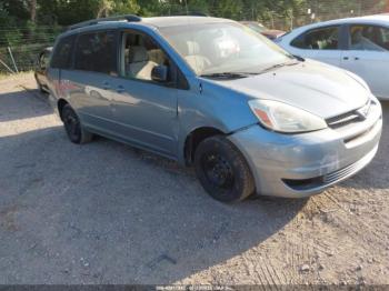  Salvage Toyota Sienna