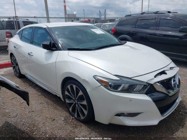  Salvage Nissan Maxima