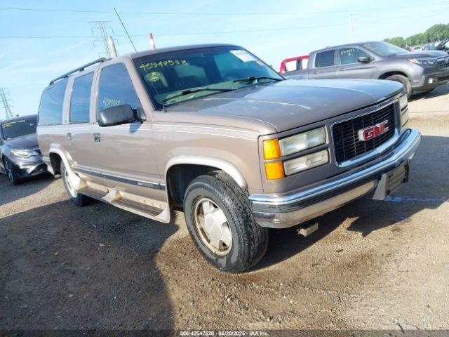  Salvage GMC Suburban