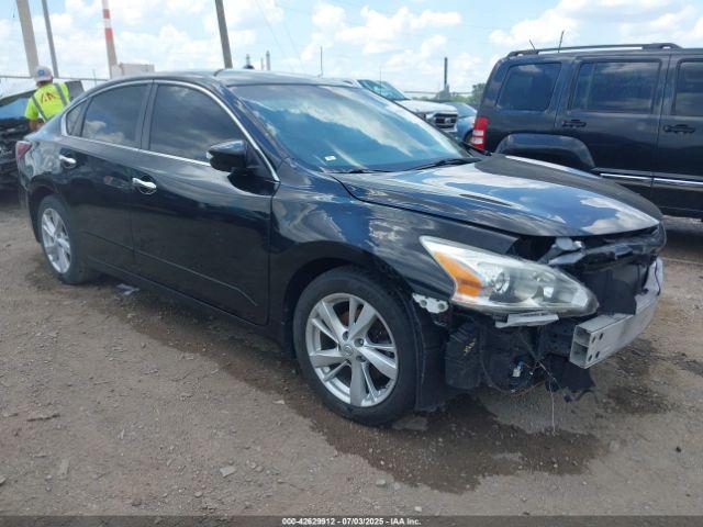  Salvage Nissan Altima