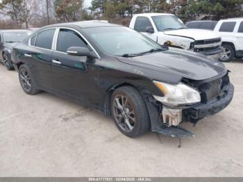  Salvage Nissan Maxima