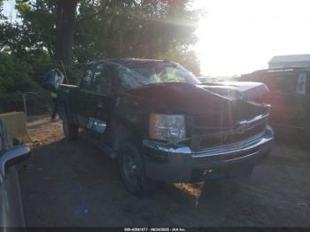  Salvage Chevrolet Silverado 2500