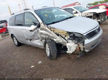  Salvage Kia Sedona