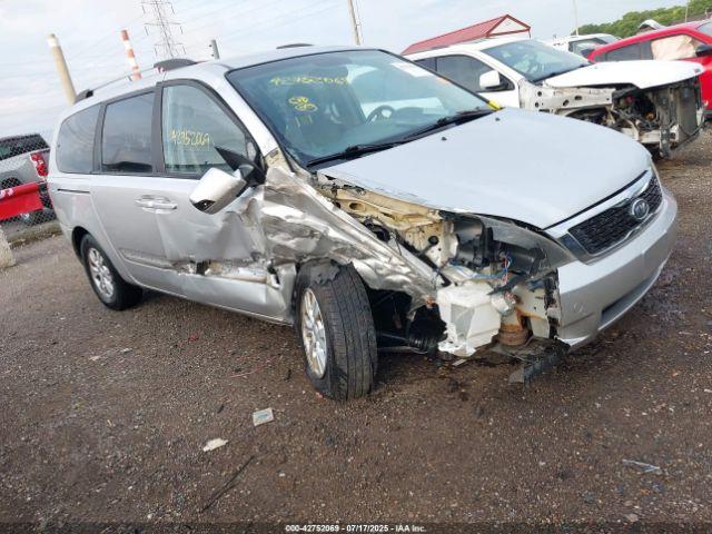  Salvage Kia Sedona