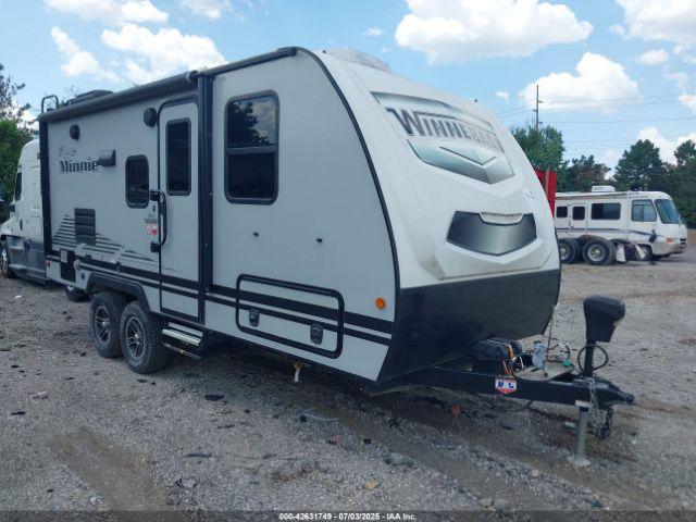  Salvage Winnebago Micro Minn 2108ds