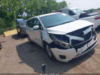  Salvage Kia Sedona