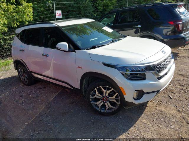  Salvage Kia Seltos