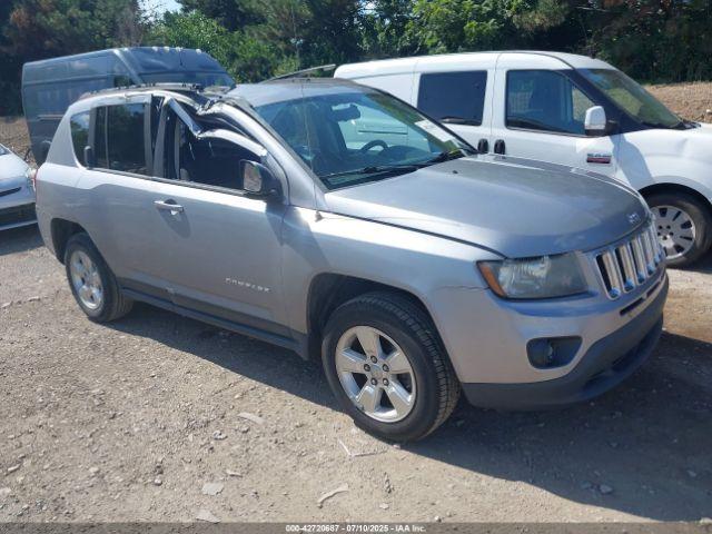  Salvage Jeep Compass