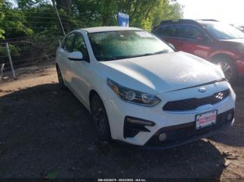  Salvage Kia Forte