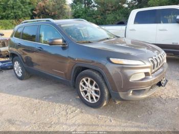  Salvage Jeep Cherokee