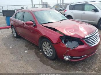  Salvage Chrysler 200