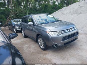  Salvage Mitsubishi Outlander