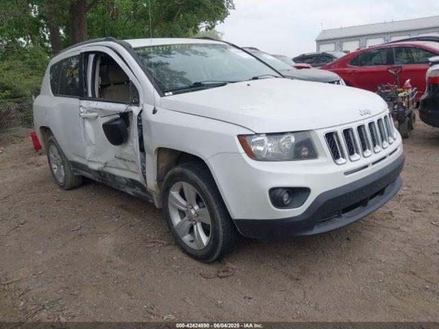  Salvage Jeep Compass