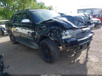  Salvage Chevrolet Avalanche