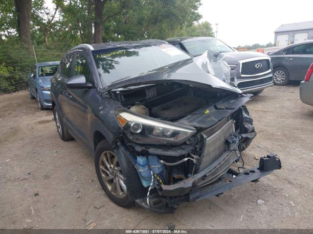  Salvage Hyundai TUCSON