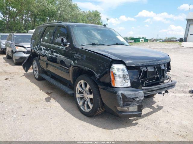  Salvage Cadillac Escalade
