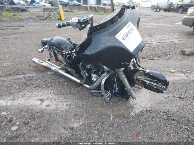  Salvage Harley-Davidson Flhx