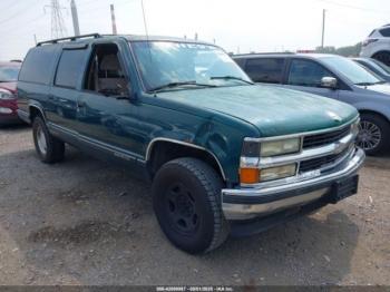  Salvage GMC Suburban