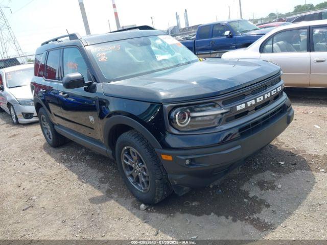  Salvage Ford Bronco