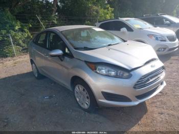 Salvage Ford Fiesta