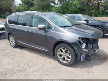  Salvage Chrysler Pacifica