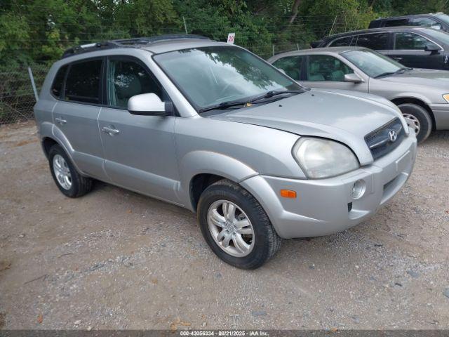  Salvage Hyundai TUCSON