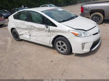  Salvage Toyota Prius